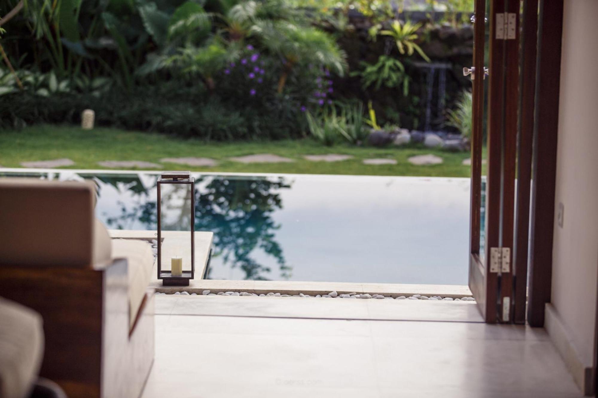 Spacious And Luxury Modern With Huge Garden And Pool Villa Ubud